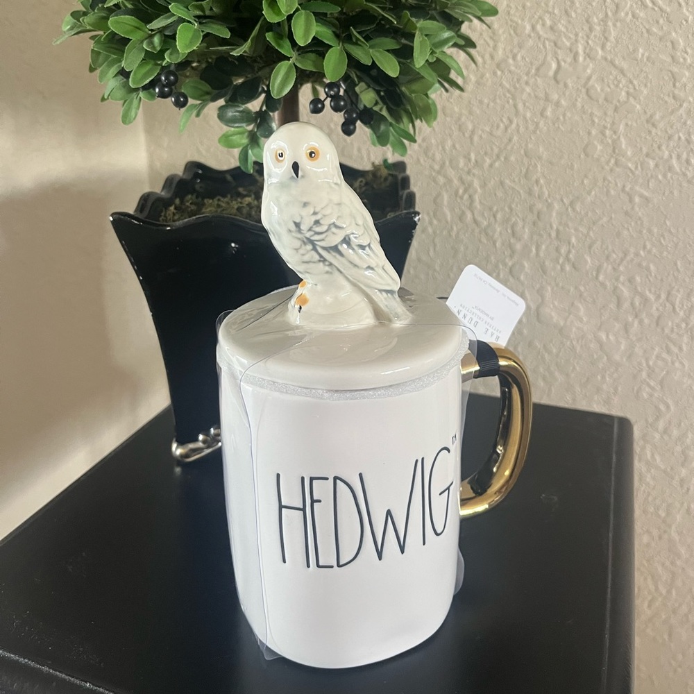 Rae Dunn x Harry Potter HEDWIG Mug - Picture 6 of 8